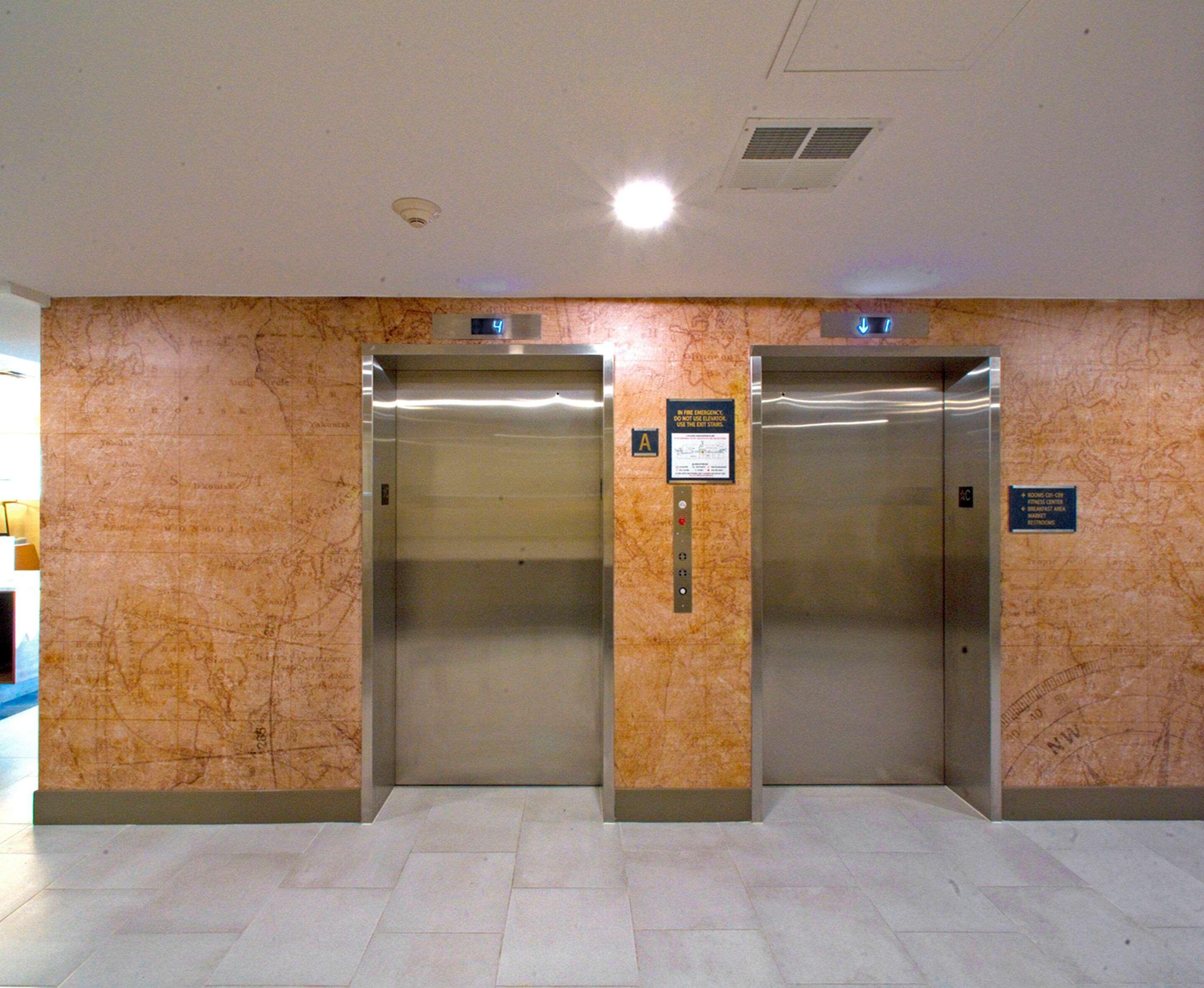 Comfort Inn Jfk Airport New York Bagian luar foto