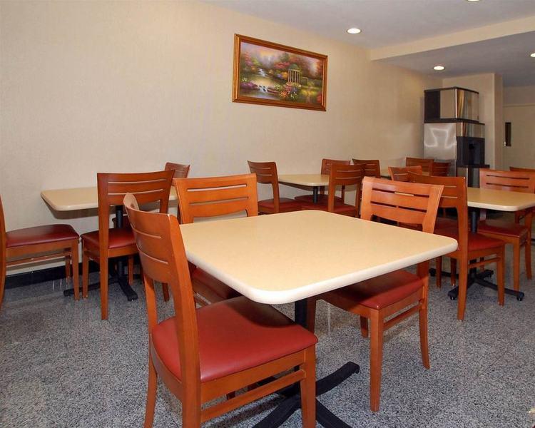 Comfort Inn Jfk Airport New York Bagian luar foto